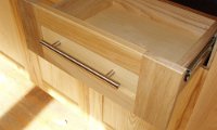 ASH DRAWER CLOSE-UP